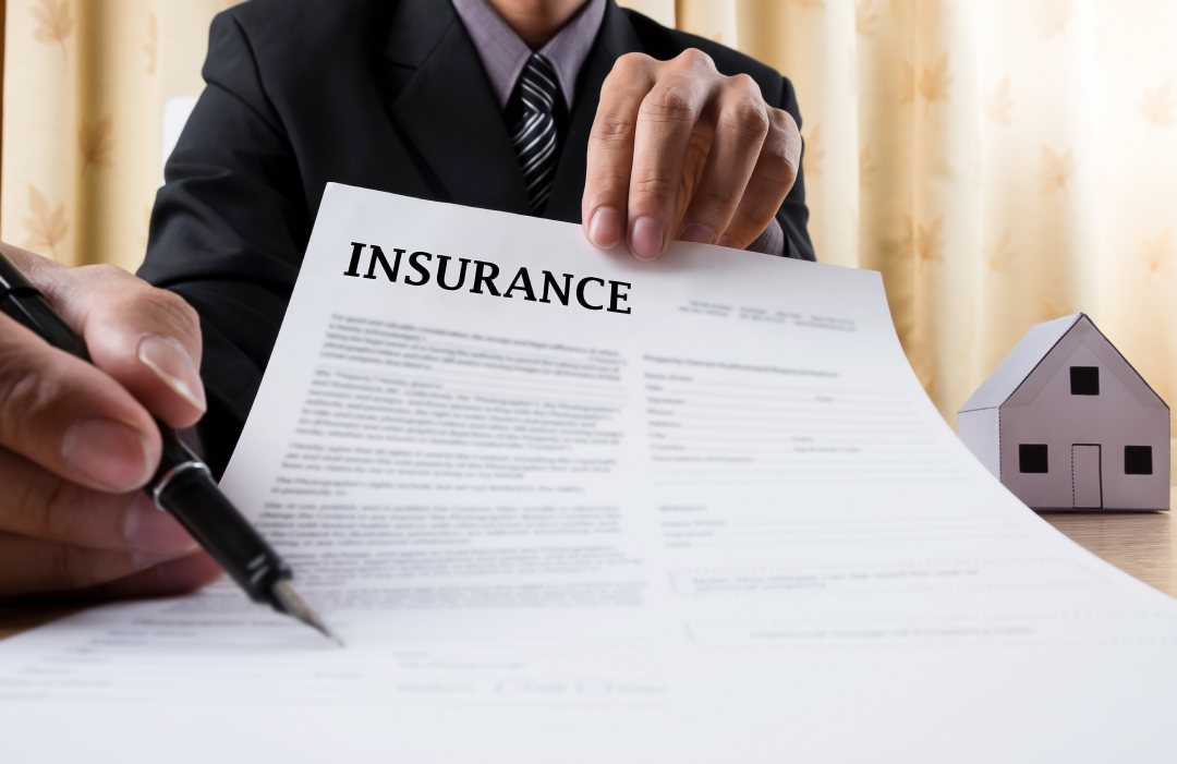 Does Homeowners Insurance Cover Roof Replacement? 